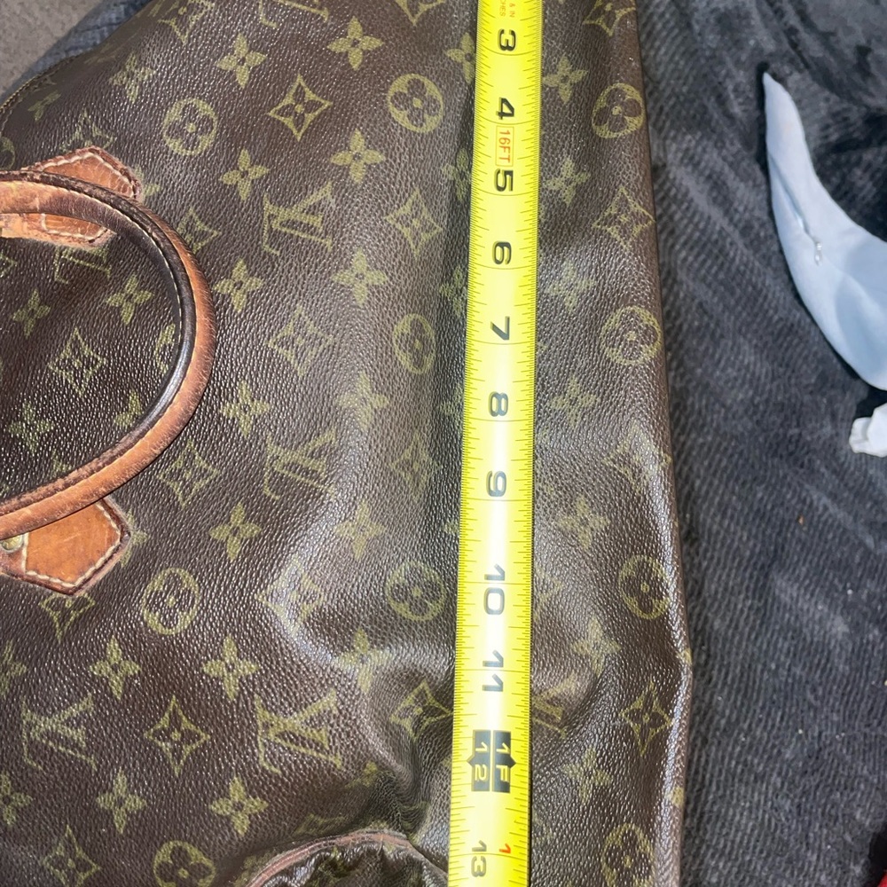 Authentic Louis Vuitton speedy bag - Picture 5 of 9